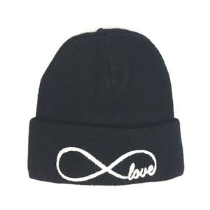 Brandy Melville Infinity Love Beanie